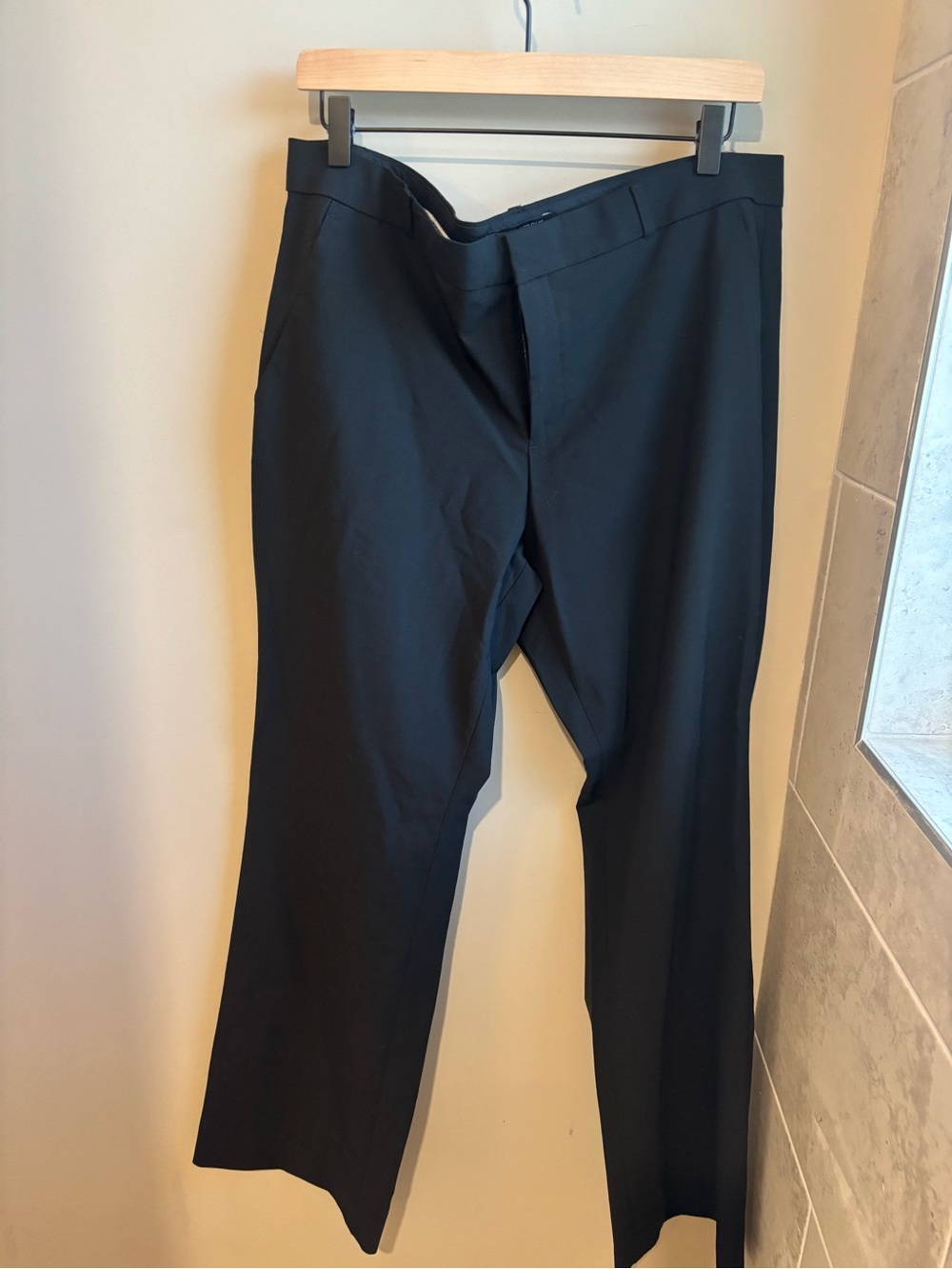 Banana Republic Women’s Machine Washable Italian Wool Dress Pants - Logan Fit